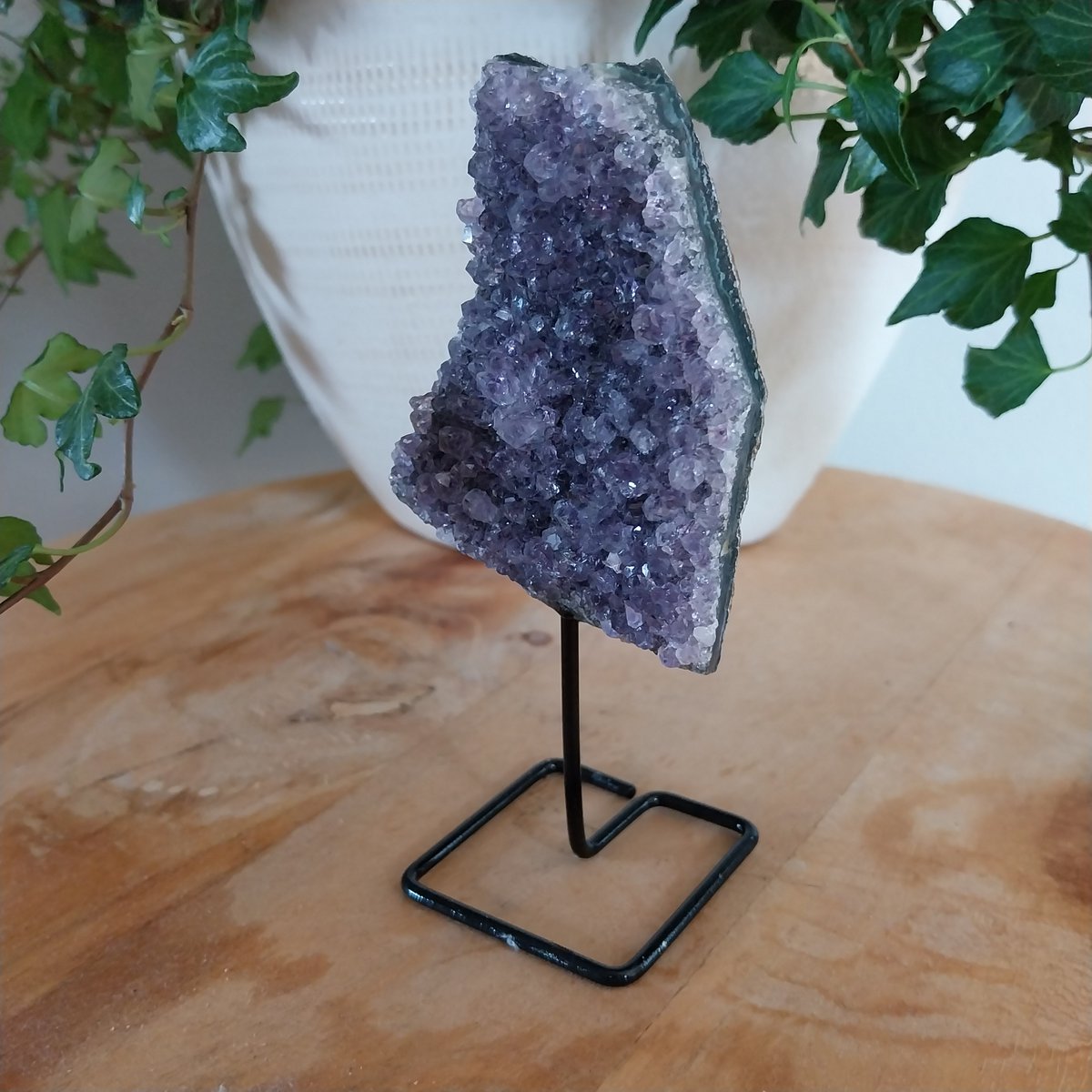 Amethyst-Mini-Cluster auf Ständer