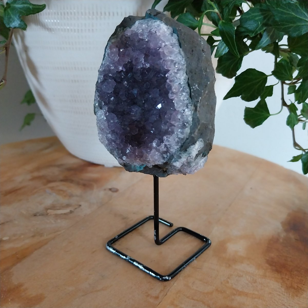 Amethyst-Mini-Cluster auf Ständer